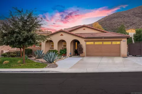 Exterior - 33101 Big Range Dr, Winchester, CA 92596 photo 17 of 18