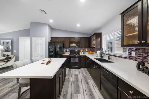 Kitchen - 33101 Big Range Dr, Winchester, CA 92596 photo 3 of 6