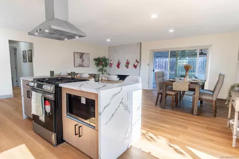 Kitchen - 13007 Berlin St, Poway, CA 92064 photo 4 of 4