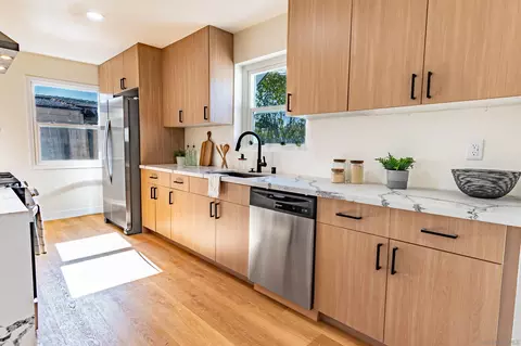 Kitchen - 13007 Berlin St, Poway, CA 92064 photo 2 of 4