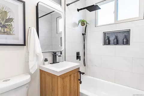Bath - 13007 Berlin St, Poway, CA 92064 photo 1 of 2