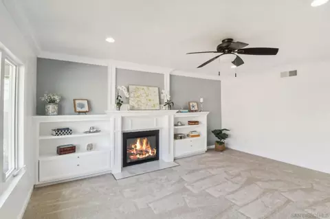 10054 Waynecrest Ln, Santee, CA 92071 photo 4
