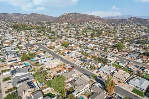 10054 Waynecrest Ln, Santee, CA 92071 photo 23