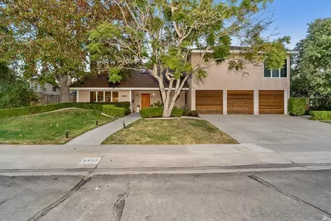 Exterior - 8695 Cliffridge, La Jolla, CA 92037 photo 12 of 12