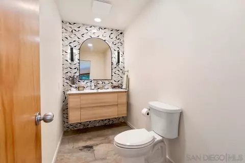 Bath - 8695 Cliffridge, La Jolla, CA 92037 photo 1 of 6