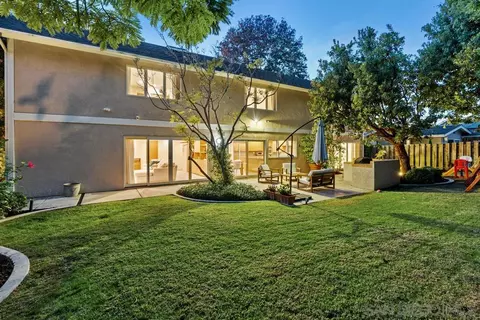 Exterior - 8695 Cliffridge, La Jolla, CA 92037 photo 11 of 12