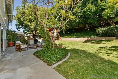 Exterior - 8695 Cliffridge, La Jolla, CA 92037 photo 5 of 12