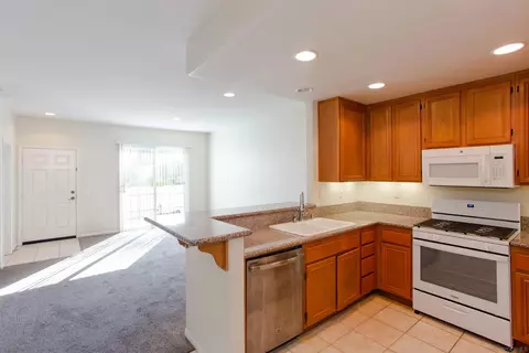 1477 Rancho Rose Way #44, Oceanside, CA 92057 photo 10