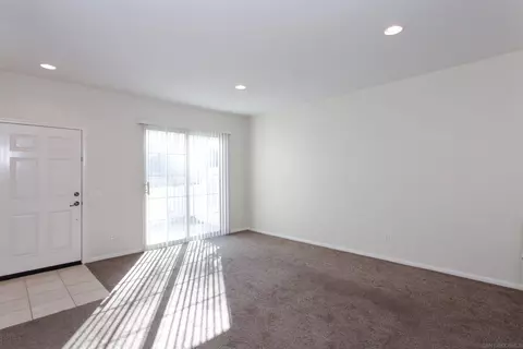 1477 Rancho Rose Way #44, Oceanside, CA 92057