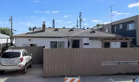 1951-55 Hornblend St, San Diego, CA 92109