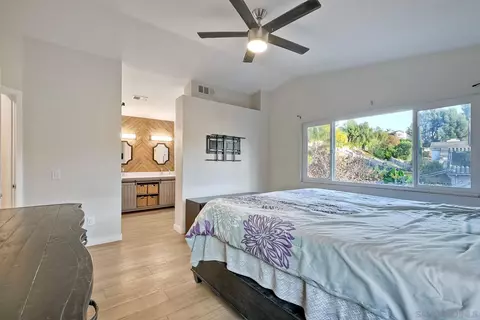 886 Gallery Dr, Oceanside, CA 92057 photo 28