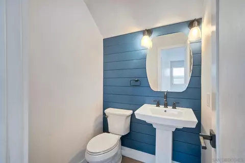 886 Gallery Dr, Oceanside, CA 92057 photo 18