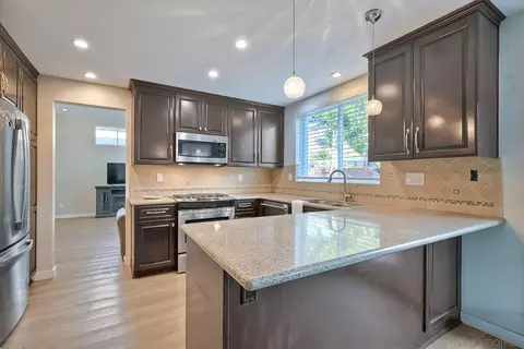 886 Gallery Dr, Oceanside, CA 92057 photo 12
