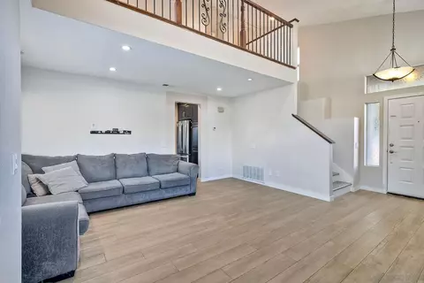 886 Gallery Dr, Oceanside, CA 92057 photo 8