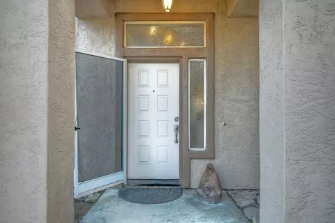 886 Gallery Dr, Oceanside, CA 92057 photo 4