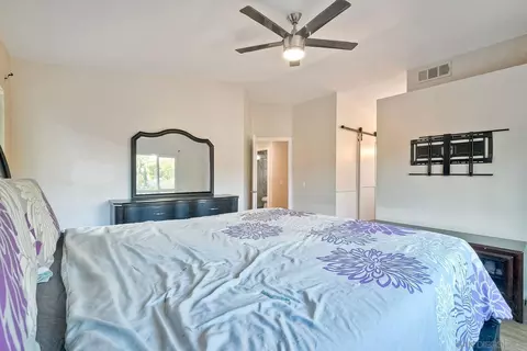886 Gallery Dr, Oceanside, CA 92057 photo 27
