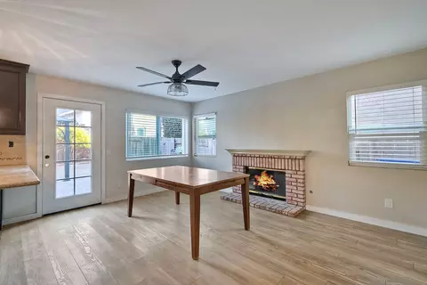 886 Gallery Dr, Oceanside, CA 92057 photo 17