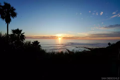 View/Area - 401 Swamis Ln, Encinitas, CA 92024 photo 6 of 10