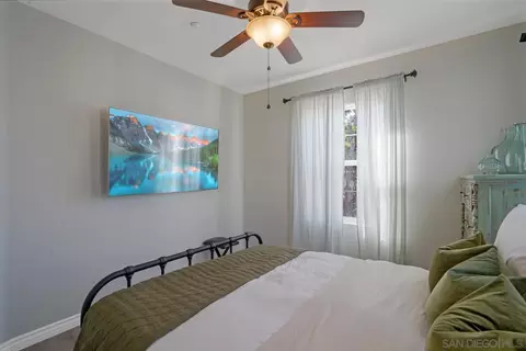 Bedroom - 401 Swamis Ln, Encinitas, CA 92024 photo 4 of 5