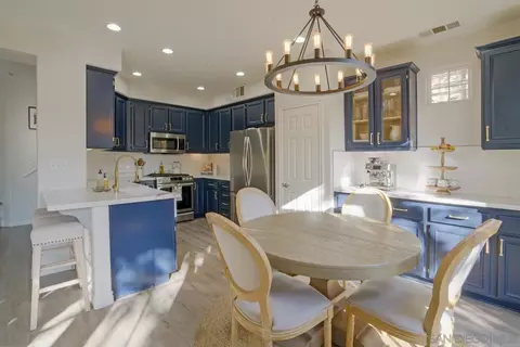 Kitchen - 401 Swamis Ln, Encinitas, CA 92024 photo 1 of 5