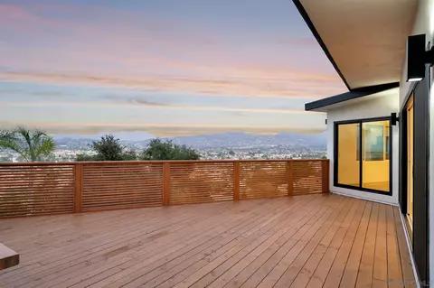 Exterior - 1161 Monterey Dr, El Cajon, CA 92020 photo 14 of 27