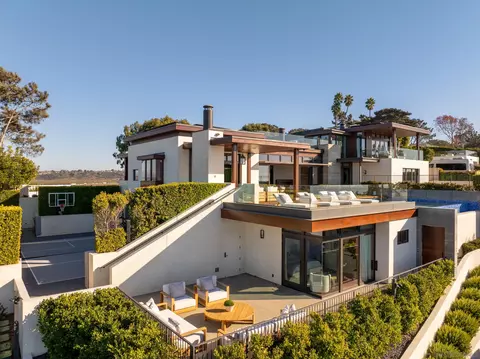 Exterior - 2160 Balboa Ave, Del Mar, CA 92014 photo 4 of 17