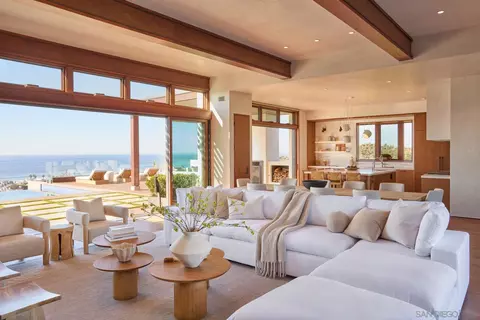 Living - 2160 Balboa Ave, Del Mar, CA 92014 photo 2 of 4