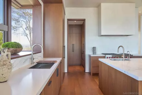 Kitchen - 2160 Balboa Ave, Del Mar, CA 92014 photo 5 of 5