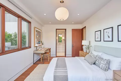 Bedroom - 2160 Balboa Ave, Del Mar, CA 92014 photo 4 of 9