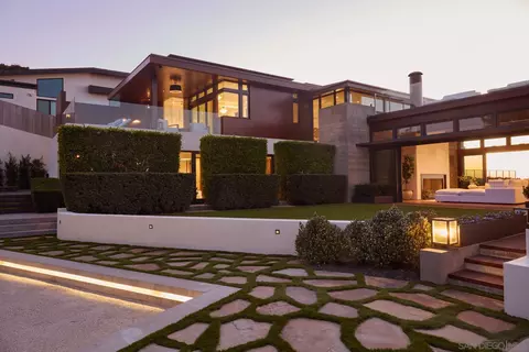Exterior - 2160 Balboa Ave, Del Mar, CA 92014 photo 16 of 17