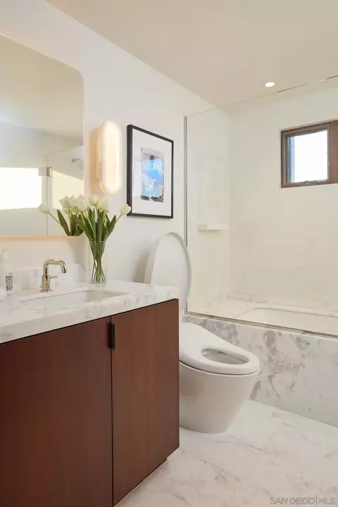 Bath - 2160 Balboa Ave, Del Mar, CA 92014 photo 11 of 11