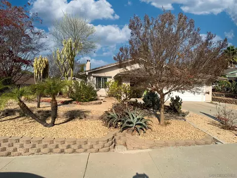 9948 Ledgeside St, Spring Valley, CA 91977 photo 3