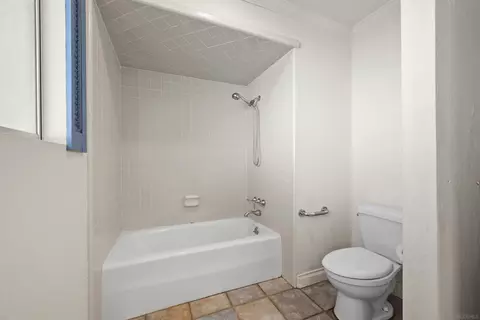 Bath - 4036 Lorraine Ann Dr, La Mesa, CA 91941 photo 4 of 4