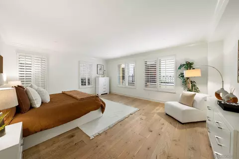 Bedroom - 1020 Genter St #102, La Jolla, CA 92037 photo 2 of 3