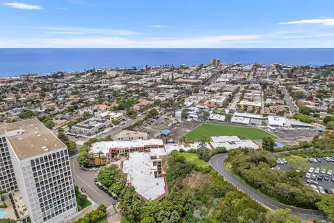 View/Area - 1020 Genter St #102, La Jolla, CA 92037 photo 1 of 3