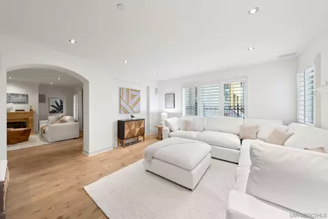 Living - 1020 Genter St #102, La Jolla, CA 92037 photo 7 of 7