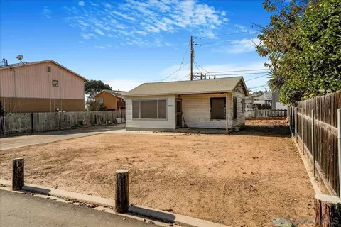 3036 Marshall Ln, Spring Valley, CA 91977 photo 6
