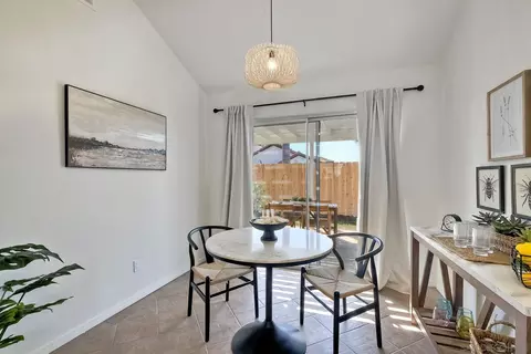 Dining - 2058 Paseo Ladera, Vista, CA 92084 photo 7 of 7