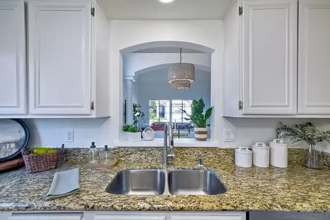 Kitchen - 2058 Paseo Ladera, Vista, CA 92084 photo 4 of 4