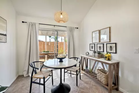 Dining - 2058 Paseo Ladera, Vista, CA 92084 photo 6 of 7