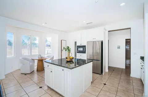 Kitchen - 15322 Wyeport Rd, Ramona, CA 92065 photo 4 of 5