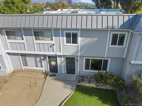 9419 Carlton Oaks Dr #D, Santee, CA 92071 photo 32