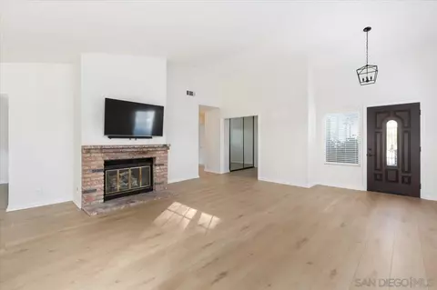 315 Conifer, Escondido, CA 92026 photo 5