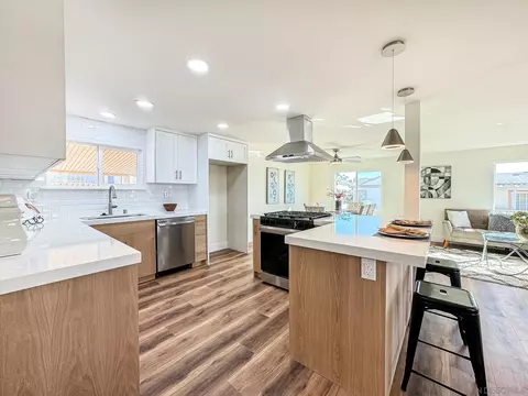 154 Falls View Ln, Oceanside, CA 92056 photo 11