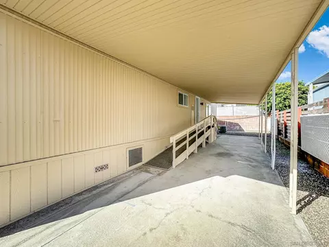 154 Falls View Ln, Oceanside, CA 92056 photo 40