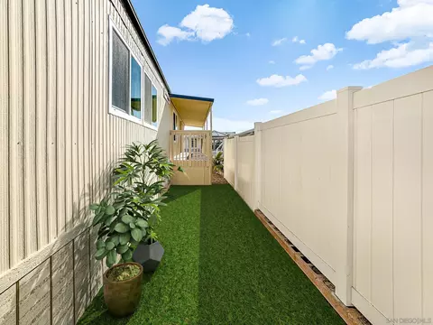 154 Falls View Ln, Oceanside, CA 92056 photo 37