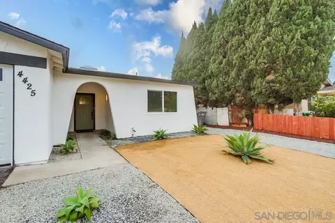 4425 Pala Rd, Oceanside, CA 92057 photo 2