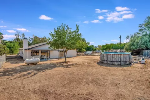 Exterior - 717 Hunter St, Ramona, CA 92065 photo 7 of 12