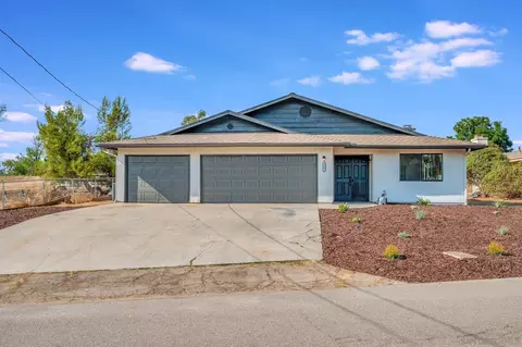 Exterior - 717 Hunter St, Ramona, CA 92065 photo 11 of 12
