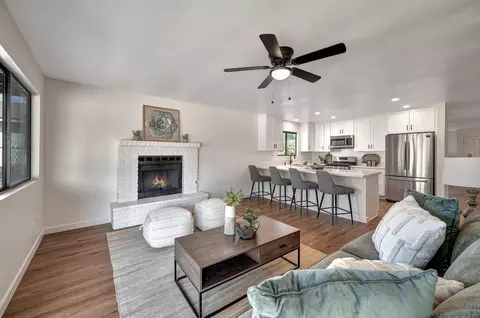 Living - 717 Hunter St, Ramona, CA 92065 photo 4 of 4